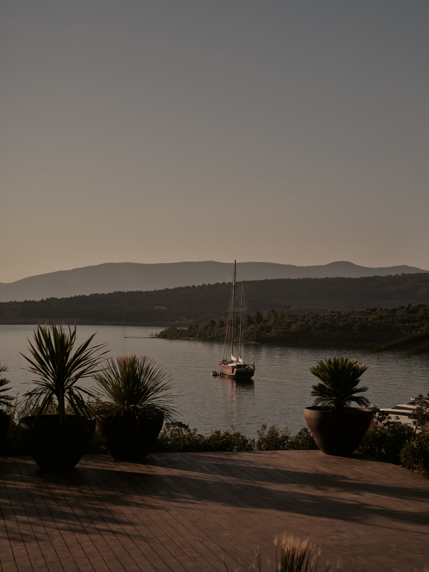 Scorpios-Bodrum_by_Georg-Roske_Sideshots_-113_HighRes_LowRes