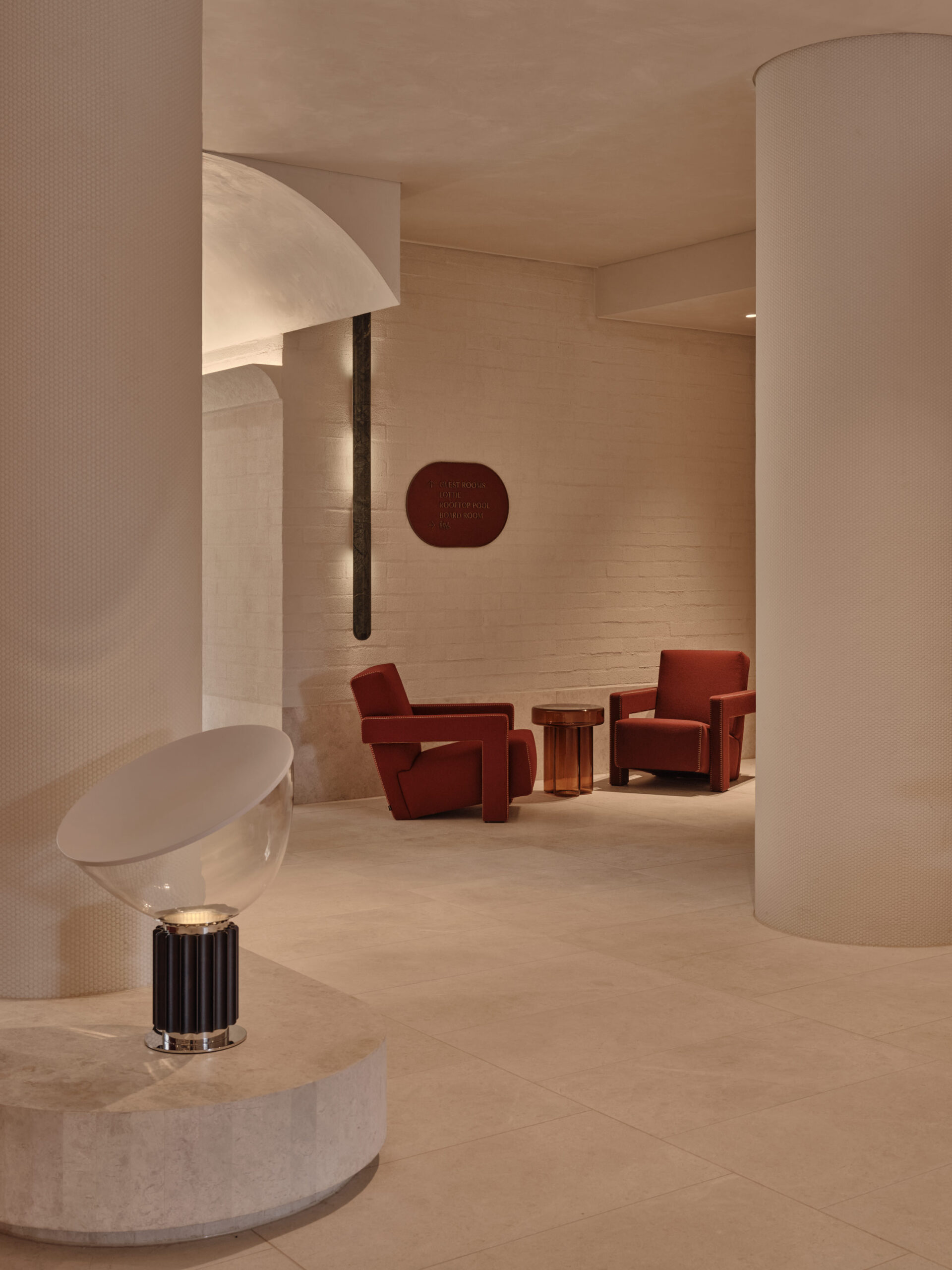 EVE-HOTEL_Sydney_Lobby_23594_LowRes