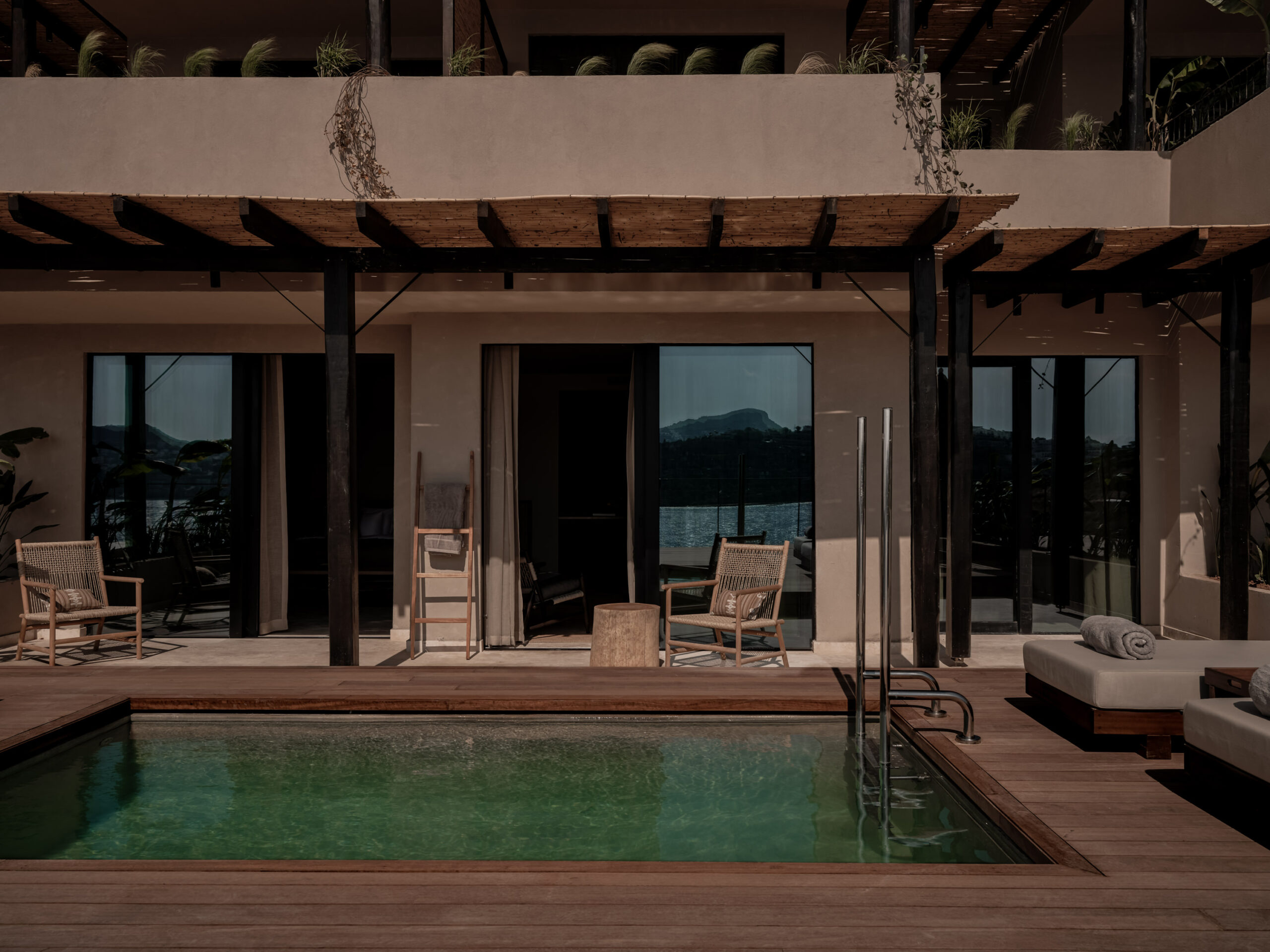 OKU-BODRUM_Deluxe-Suite_Private-Pool_249_LowRes